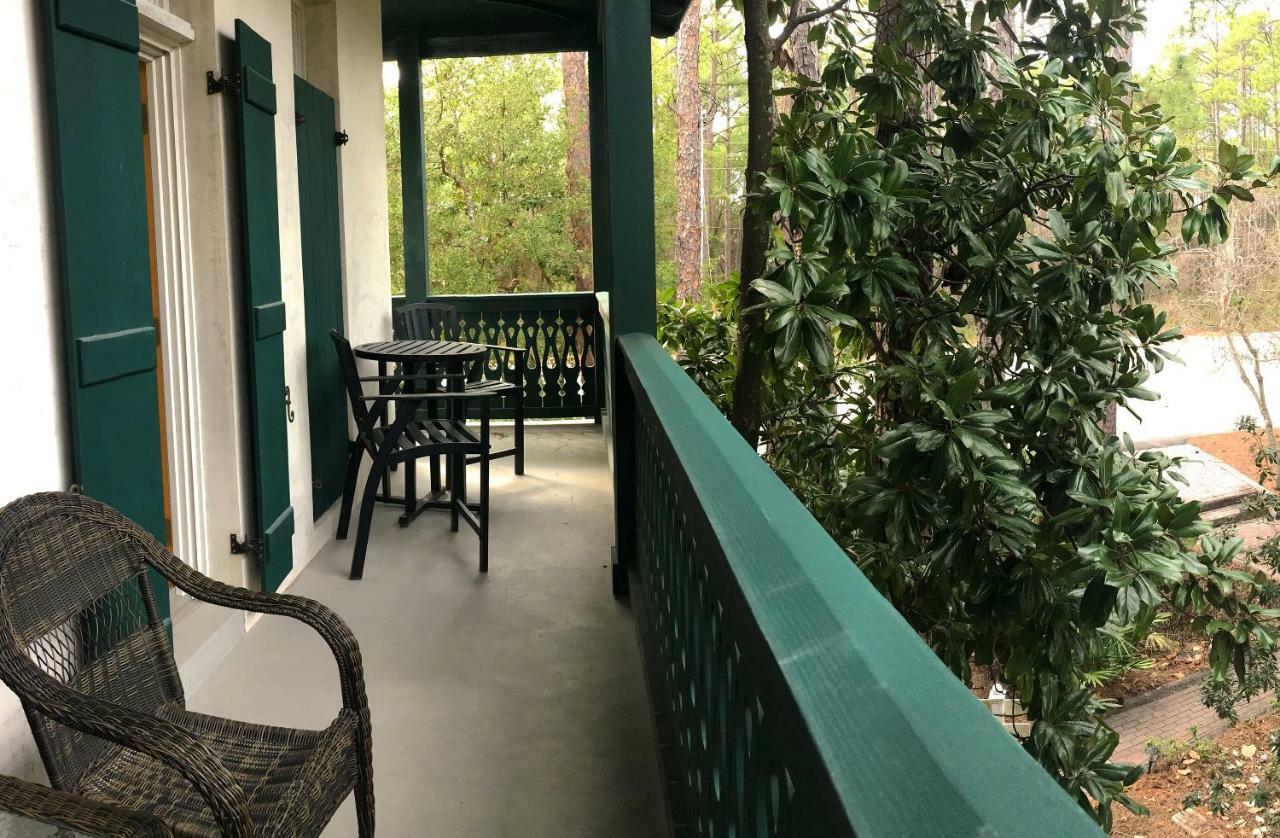Apartment with Balcony,1175316678:JPEG